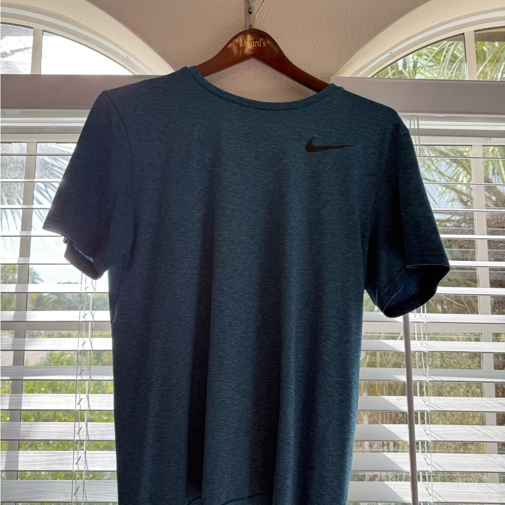 Nike Men's workout shirt